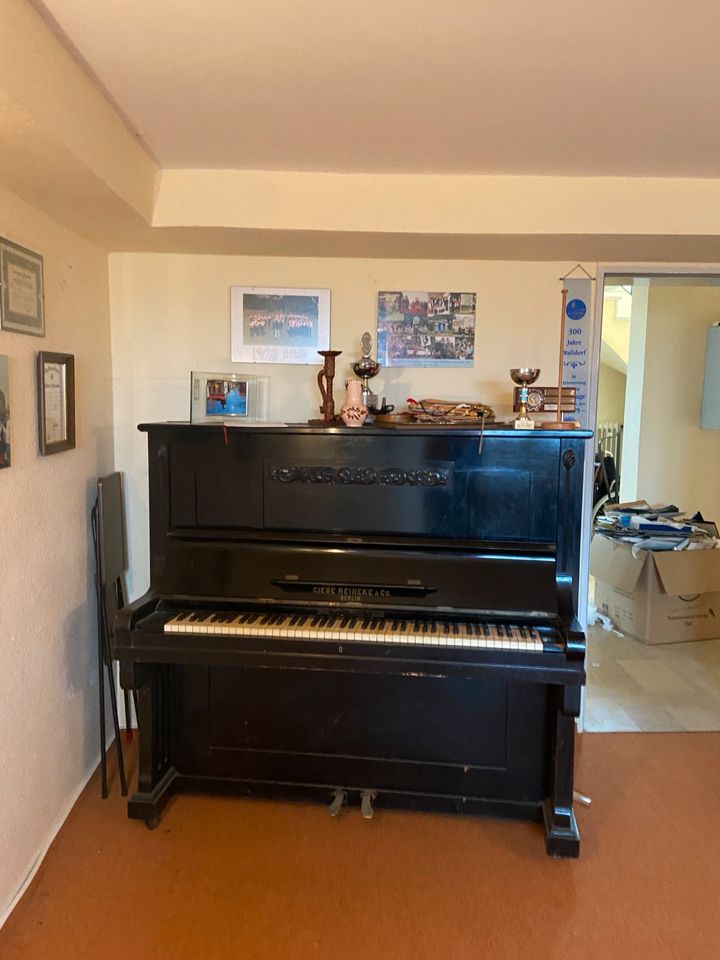 Klavier zu verschenken in Mörfelden-Walldorf