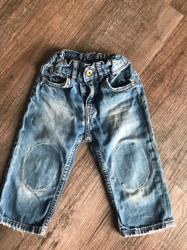 Jeans, Spielhose Gr. 86 in Lübbecke 