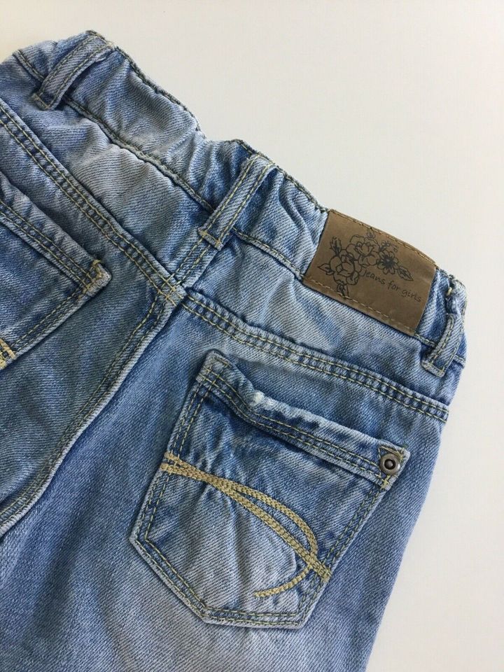 Zara Jeans Gr. 98 gerader Schnitt in Nordwalde