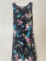 Schönes Sommerkleid Baden-Württemberg - Öhringen Vorschau