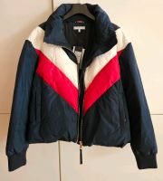 Tommy Hilfiger Daunenjacke Gr. M NEU mit Etikett Stuttgart - Möhringen Vorschau