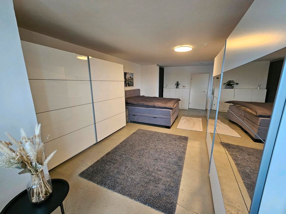 2,5 Zimmer Wohnung, Loft-ähnlich, im alten Hochbunker MG-Lürrip in Mönchengladbach