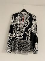 Neue Bluse mit Etikett Gr.36 Emily van Bergh Schwarz, Grau Nordrhein-Westfalen - Grefrath Vorschau