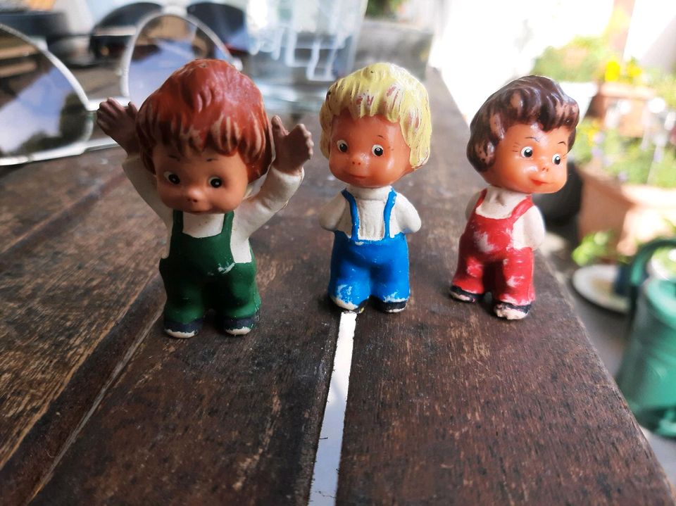 3 Figuren aus Hartplastik, ca 70er Jahre in Hamburg