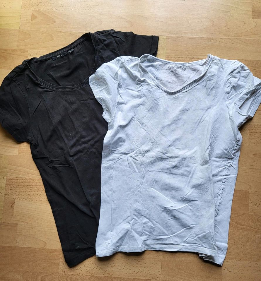 Konvolut T-Shirts/Tops  Marken 38/40 in Bremen