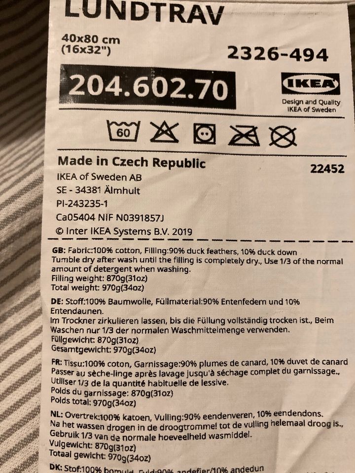 Ikea Daunenkissen LUNDTRAV 40x80, fast wie neu in Berlin