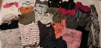 Damen Kleiderpaket/40-42/26 Teile/Shirts/Jeansjacke/Hosen/Pullo. Nordrhein-Westfalen - Mülheim (Ruhr) Vorschau
