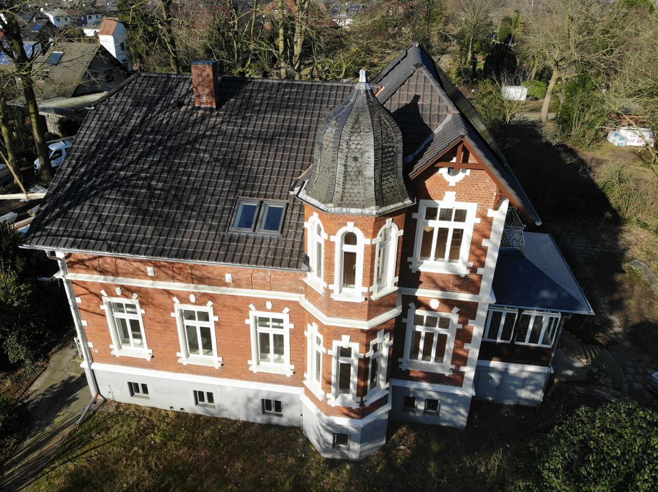 Wunderschöne Altbauwohnung in einer denkmalgeschützten Stadtvilla mit Parkanlage in Barnstorf