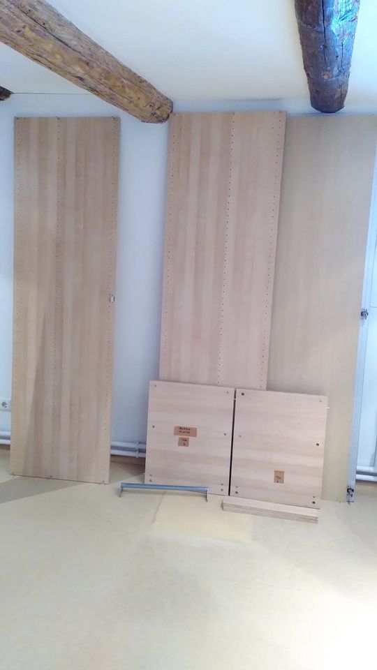 Kleiderschrank IKEA Pax mit Glastür, gekürzt auf 195x58x50 cm in Gronau (Leine)