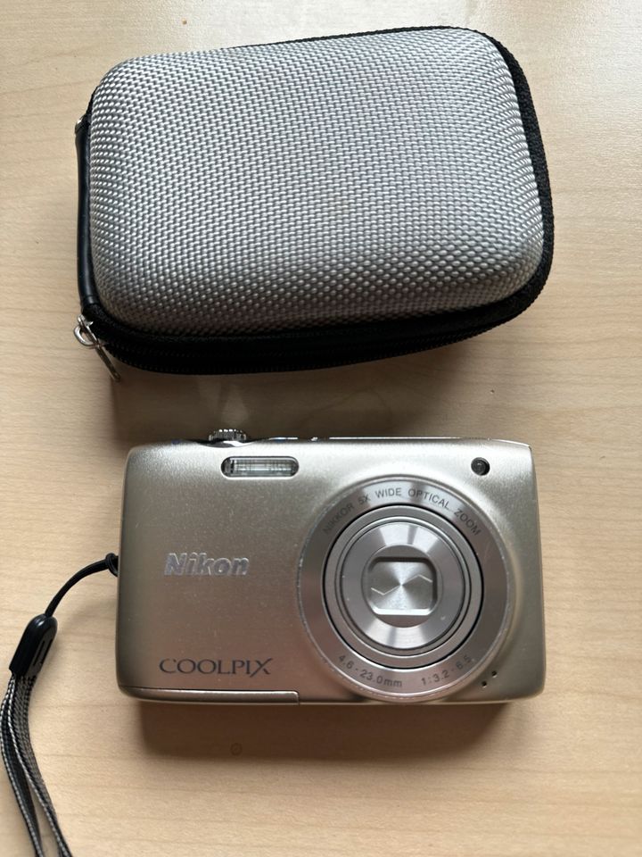Nikon Coolpix S3100 Digitalkamera in München