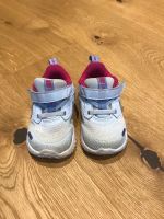 Nike Turnschuhe Gr. 22 Thüringen - Erfurt Vorschau