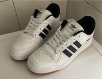 Adidas Schuhe Sportschuhe Gr.42 Mecklenburg-Vorpommern - Stralsund Vorschau