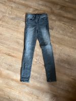 S.Oliver Jeans grau Größe 158 / slim Niedersachsen - Bad Bederkesa Vorschau