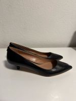 Hugo Boss Größe 38 Leder Pumps Gold schwarz neu Hamburg-Mitte - Hamburg Neustadt Vorschau