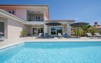 Ferienhaus-Villa Kroatien/ Istrien 9 P. POOL ab € 1190,-/Woche München - Maxvorstadt Vorschau