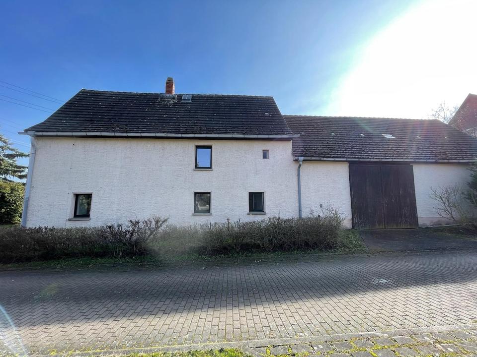 Haus und Hof mit gehobener Innenausstattung und Werkstatt in Bad Kösen