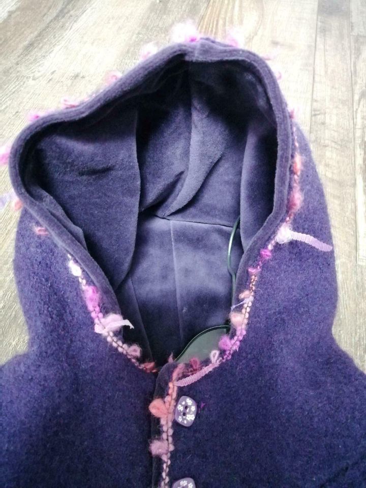 Kbt Wollwalk Hoodie gr. 122/128 aubergine Märchen in Gettorf