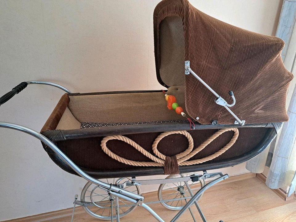 Retro Kinderwagen  Fa. Gesslein  Kord, braun, vintage in Bretzfeld