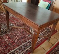 Tisch massiv,Holz,seltener Tisch,schön gearbeitet, 4 Stühle inkl. Rheinland-Pfalz - Lambrecht (Pfalz) Vorschau