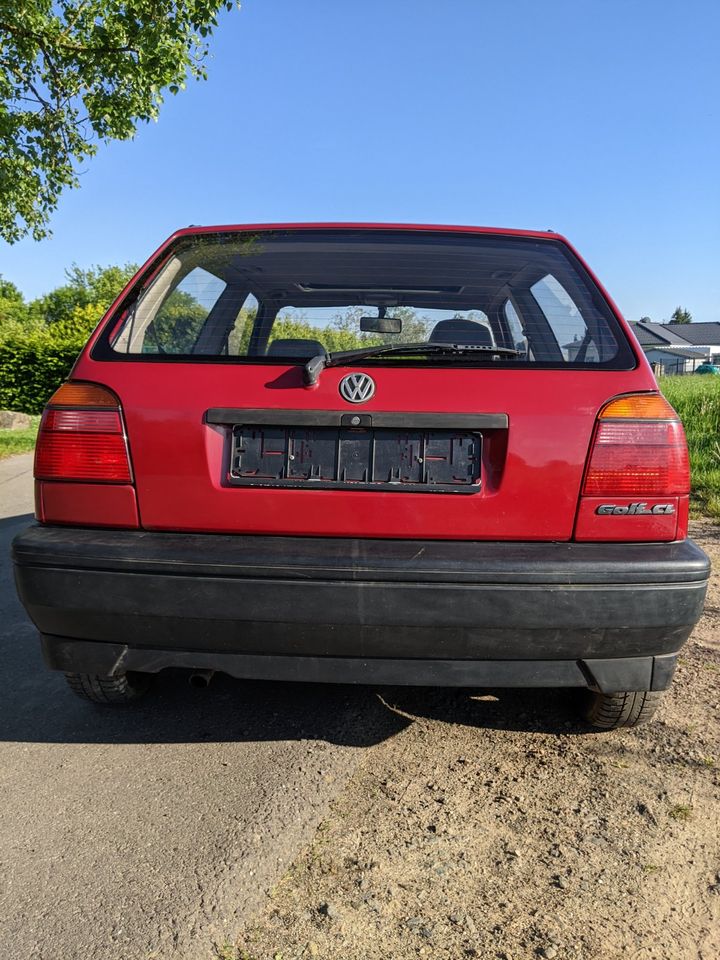 VW Golf III CL3  Oldtimer H rot in Mandelbachtal