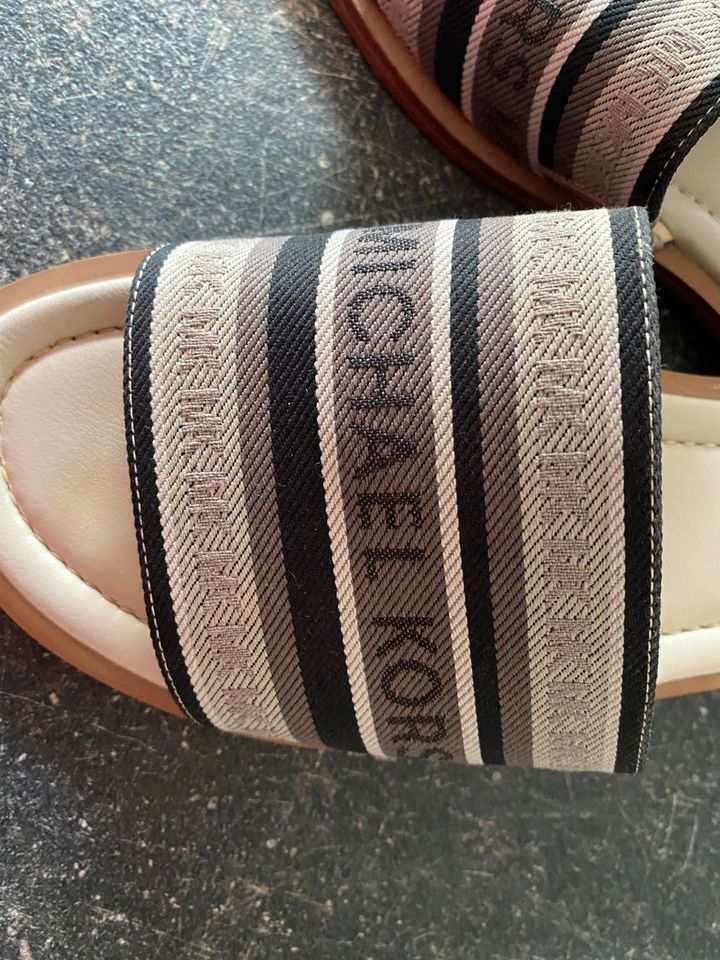 Michael Kors Slipper Sandalen Pantoletten Größe 37,5 in München