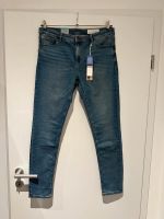 Esprit Coupe Collante Stretch Jeans Gr. 33/32 Neu Baden-Württemberg - Remseck am Neckar Vorschau