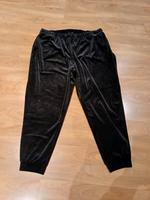 Damen Hose Neu c&a schwarz 48/50 Hessen - Griesheim Vorschau