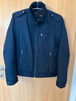 Guess Jacke Übergangsjacke Herren Gr. M dunkelblau Bayern - Hirschaid Vorschau