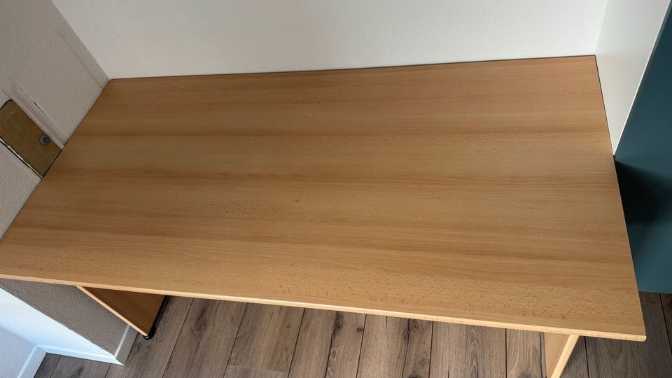 Schreibtisch 160x80 buchefarben in Warendorf