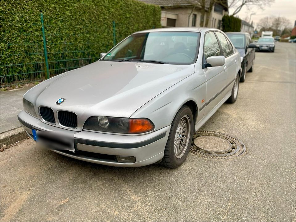 Bmw 5er 523i e39 in Voerde (Niederrhein)