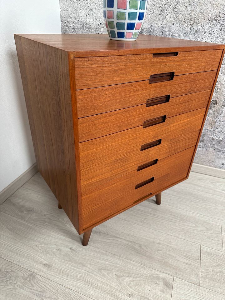 Dänische Teak Kommode / Dresser / Nachttisch Retro Vintage, 60er in Mülsen