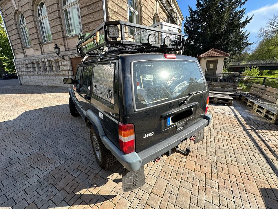 Jeep Grand Cherokee - 2,5l in Meiningen