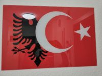 Bild Albanisch/türkische Flagge Köln - Porz Vorschau