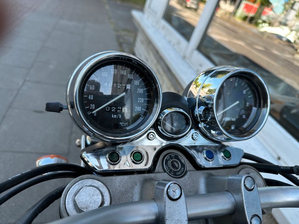 Suzuki GSX 750 AE Inazuma Neu TÜV viele Neuteile 42tkm in Hamburg