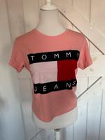 Tommy Hilfiger Shirt Top Oberteil Crop T-Shirt Sachsen-Anhalt - Teuchern Vorschau