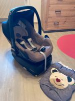 Maxi Cosi Peeble inkl. Family Fix Station (Isofixstation) Bayern - Windorf Vorschau