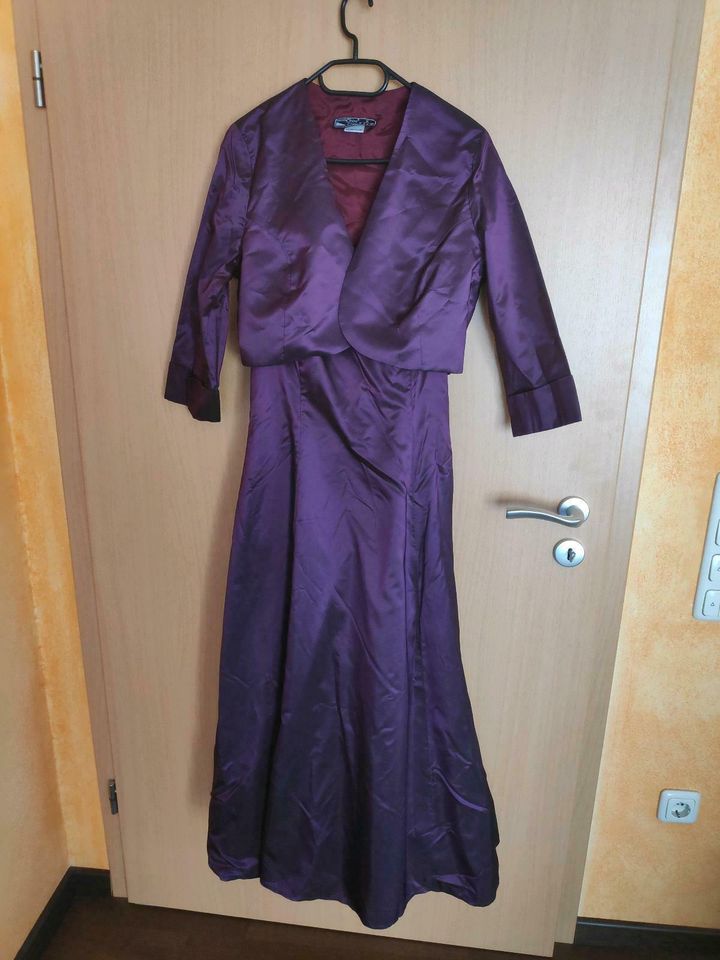 Chou Chou Abendkleid, weinrot/lila, Gr. 40, ungetragen!!! in Zeilarn