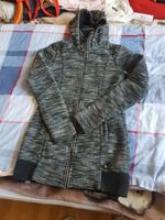 lange Damen Jacke mit Kapuze 5€ Festpreis ist nicht verhandelbar Brandenburg - Cottbus Vorschau