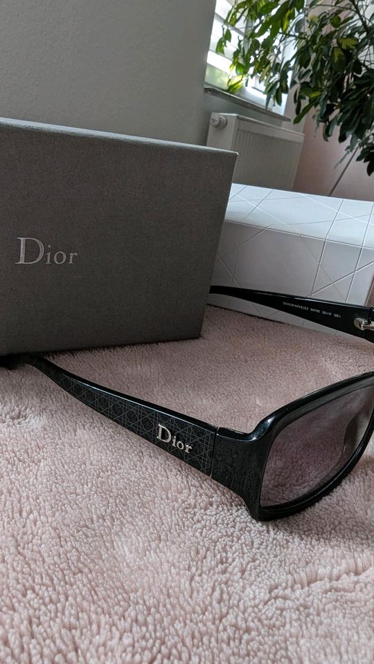 Dior Sonnenbrille Brille schwarz in Dessau-Roßlau