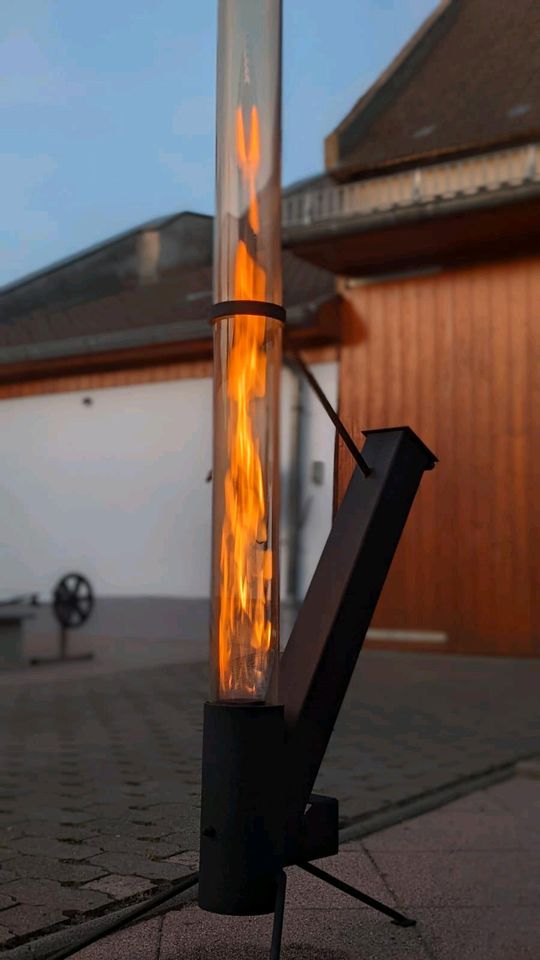 Pelletfackel/Feuersäule mit Glas in Echzell 