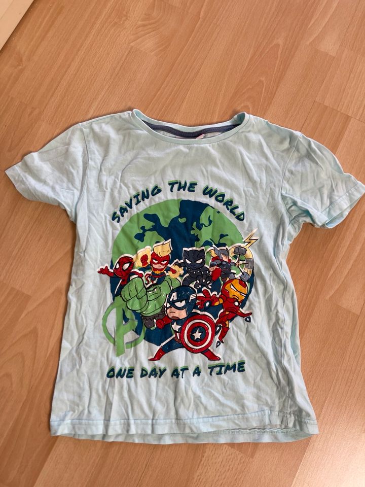 Set 2 T-Shirts Marvel Hulk Superhelden Jungs 134/140 grün in Bad Aibling