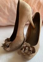 Tamaris Damen Pumps High Heels Größe 40 wie neu ! Hessen - Hofheim am Taunus Vorschau