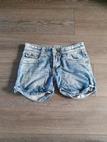 Amisu Jeans Shorts kurze Hose Gr. 34 XS Niedersachsen - Lindhorst Vorschau