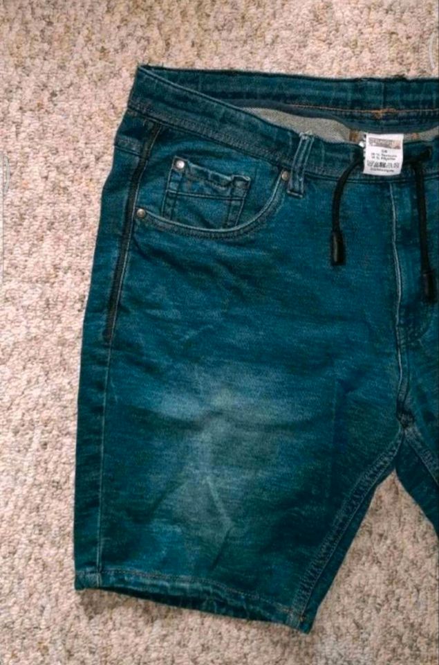 Schlupf-Bermudas blau, Herren-Gr. 54/XXL, Kurze Jeanshosen in Leipzig