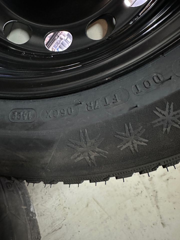 Winterreifen Pirelli neu in Bielefeld