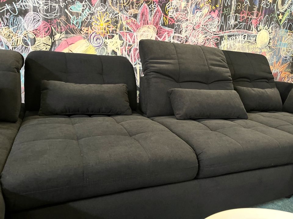 Sofa Couch Wohnlandschaft mit allen Funktionen sofort lieferbar in Köln