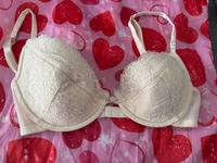 Valentinstag Wonderbra BH Gr. 75 C mit Spitze Nordrhein-Westfalen - Lüdenscheid Vorschau