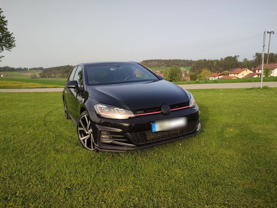 VW Golf 7 GTI Performance 2.0 TSI OPF DSG PANO, Garantie usw. in Pleiskirchen