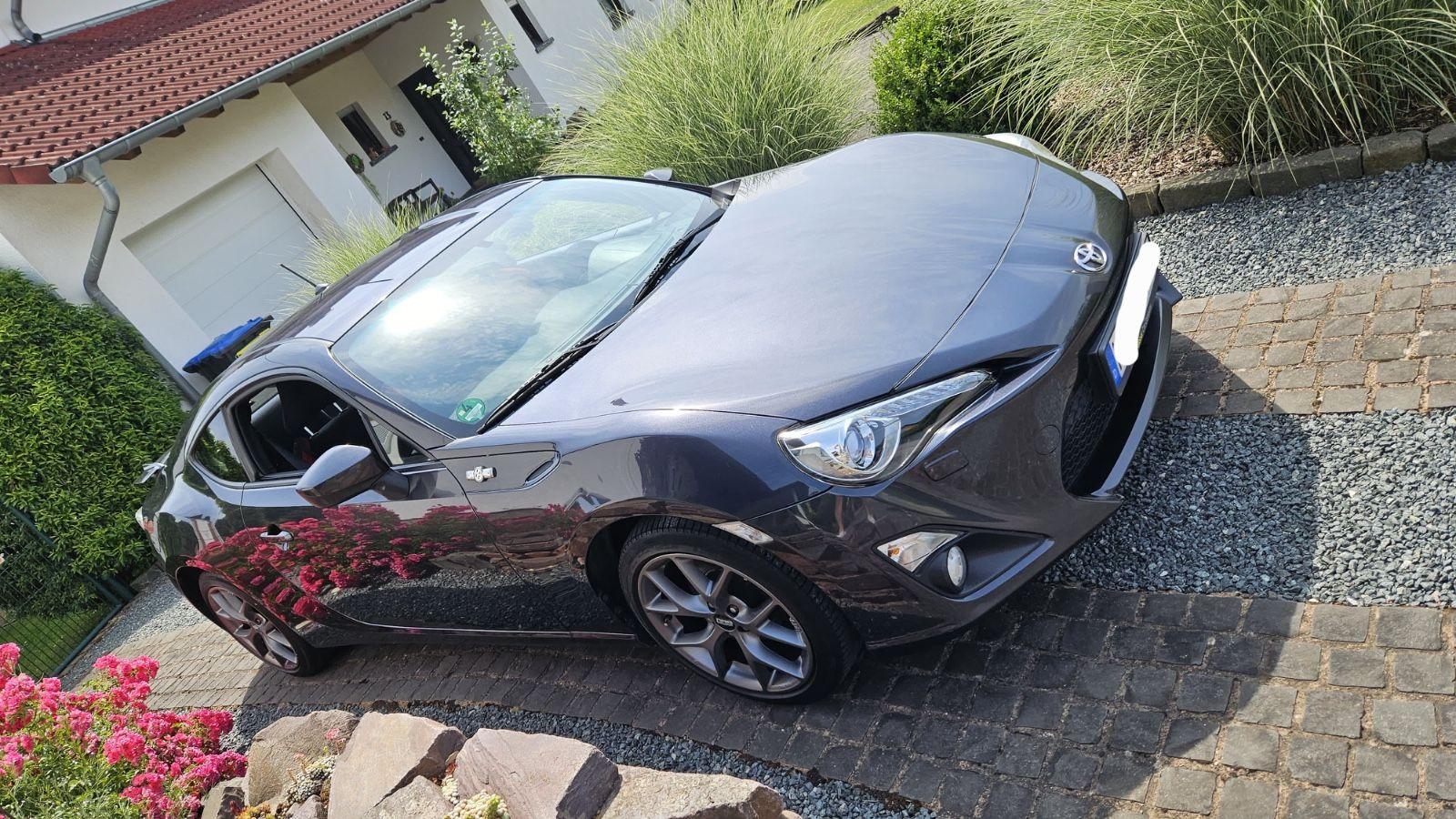 Abbildung des Autos Toyota GT86 2,0-l-Boxerm…