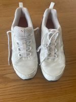 Tennisschuhe von Puma Gr.44 Nordrhein-Westfalen - Brüggen Vorschau